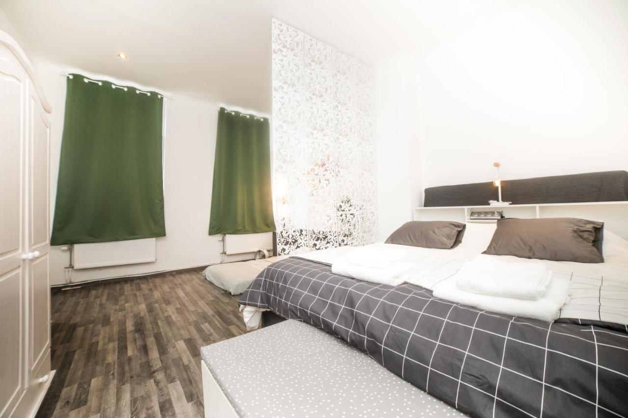City Centre Hidden Gem! Apartment For Up To 3 People Brussel Buitenkant foto